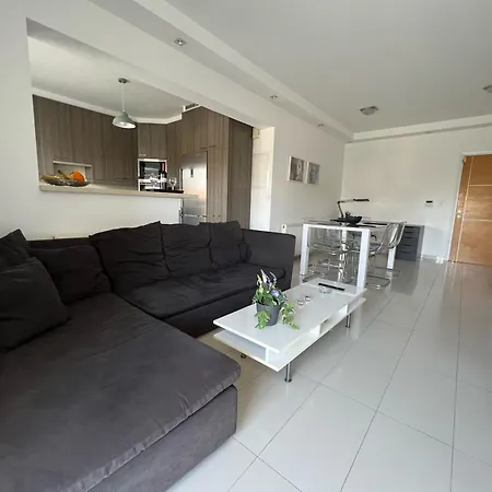 Apartament Majestic Boutique Apartment/2br Nikozja