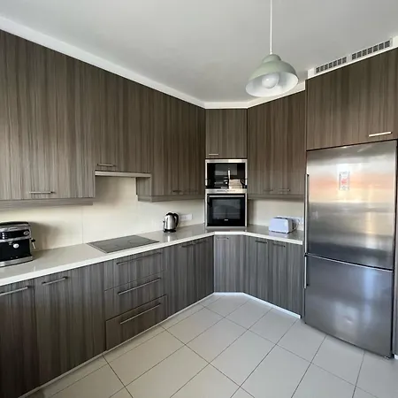 Majestic Boutique Apartment/2br Apartament